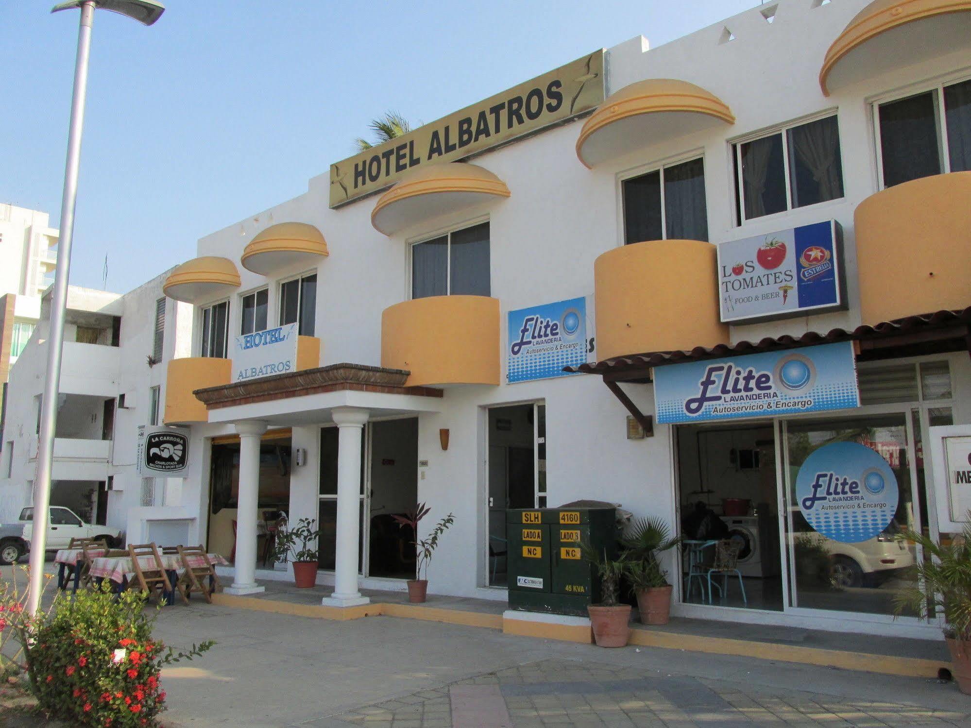 Hotel Albatros Manzanillo Dış mekan fotoğraf