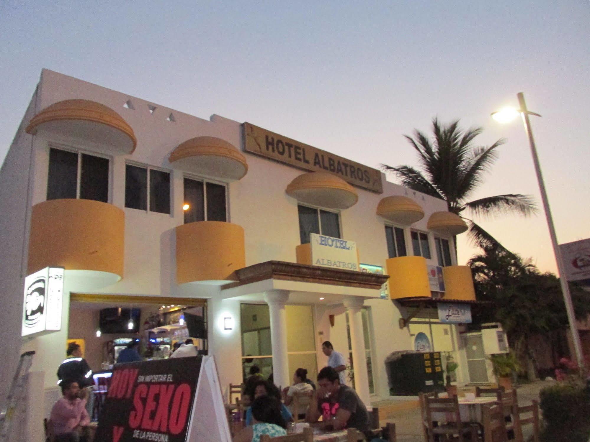 Hotel Albatros Manzanillo Dış mekan fotoğraf