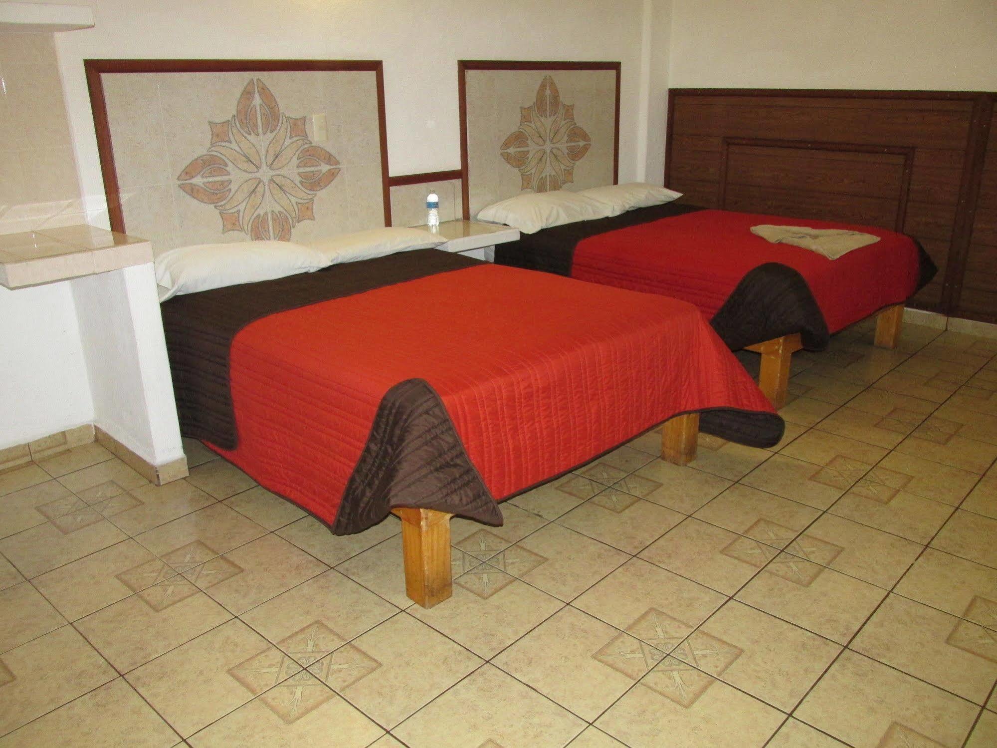 Hotel Albatros Manzanillo Dış mekan fotoğraf