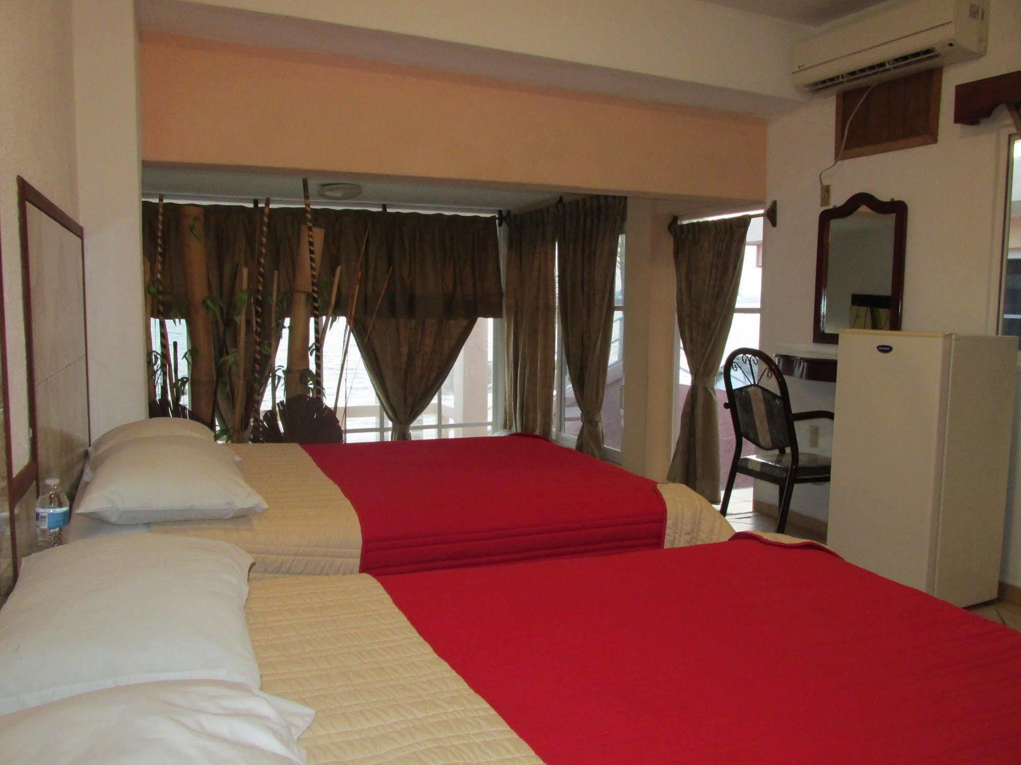 Hotel Albatros Manzanillo Dış mekan fotoğraf