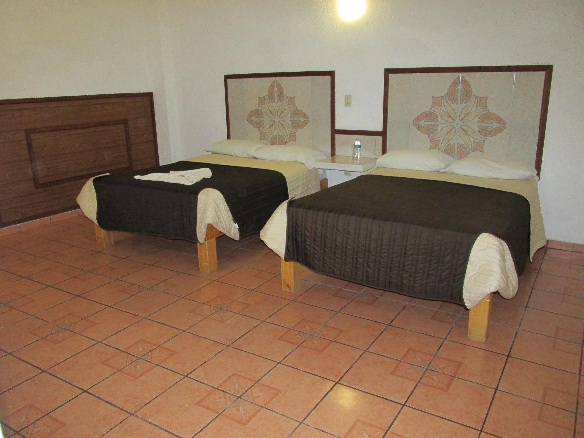 Hotel Albatros Manzanillo Dış mekan fotoğraf